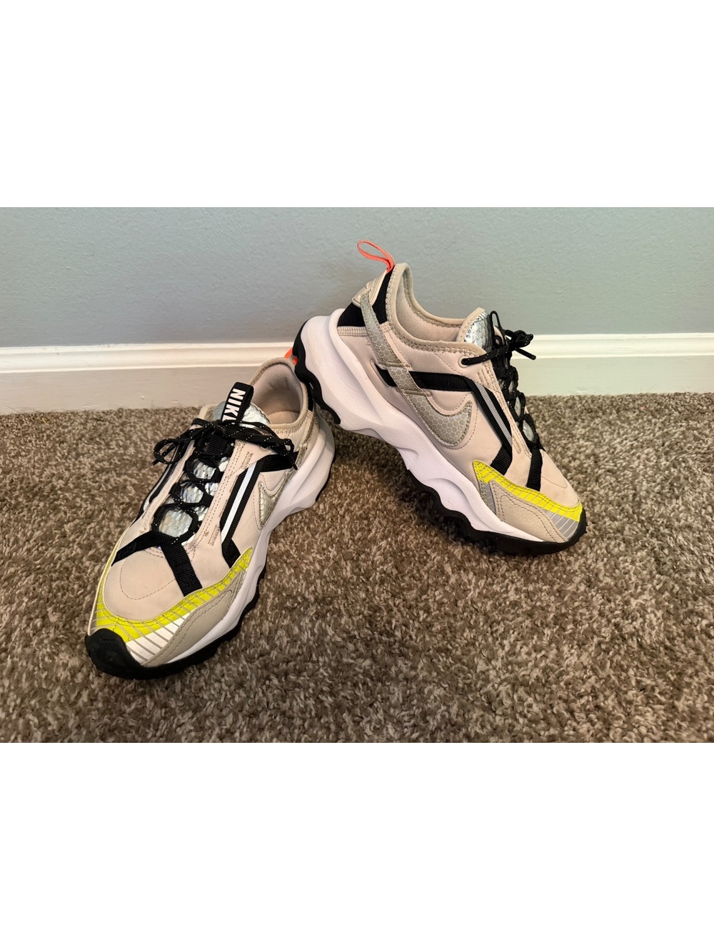 Nike 3M TC7900 LX Sneakers Women’s 7